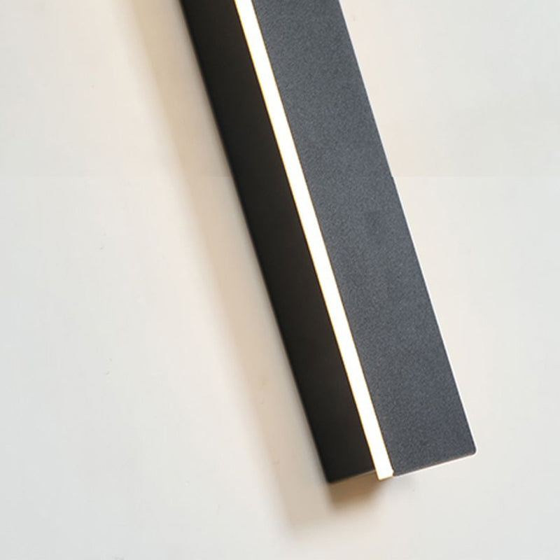 Silex Linear Outdoor Wall Lamp - Hey Lighting