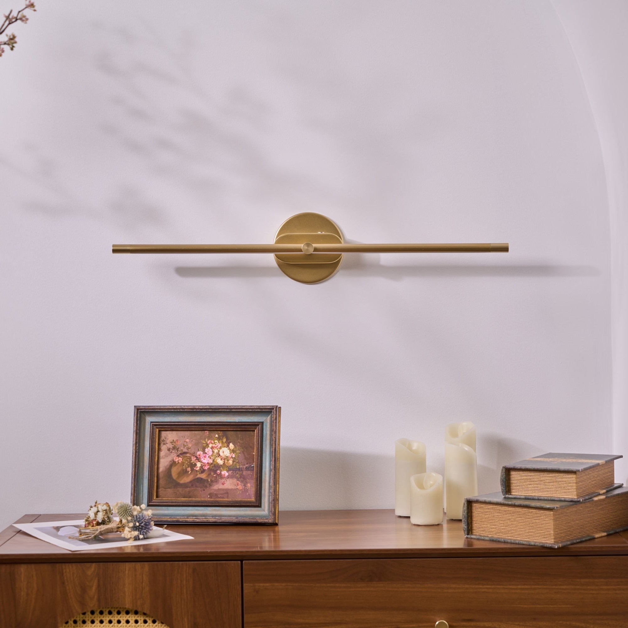 Flano Cordless Linear LED Wall Light – L 128 cm – Gold – USB charging connection